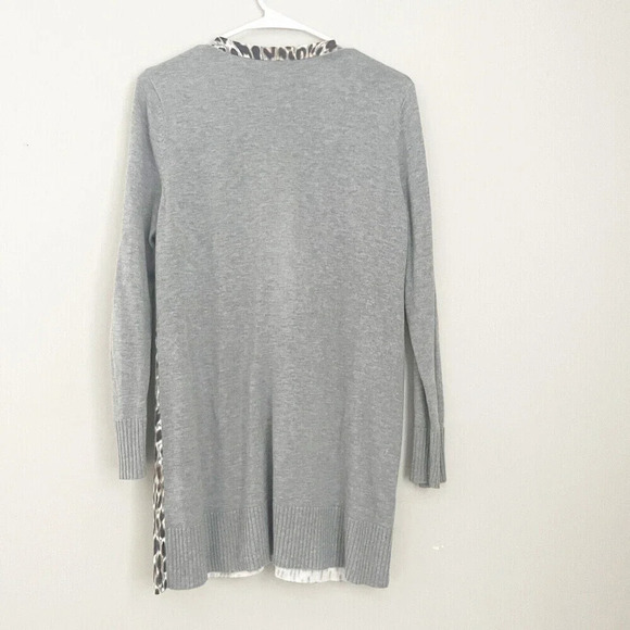 Chicos Women's Leopard Cardigan M/8 Gray Cotton Blend Sweater Button - Picture 10 of 12
